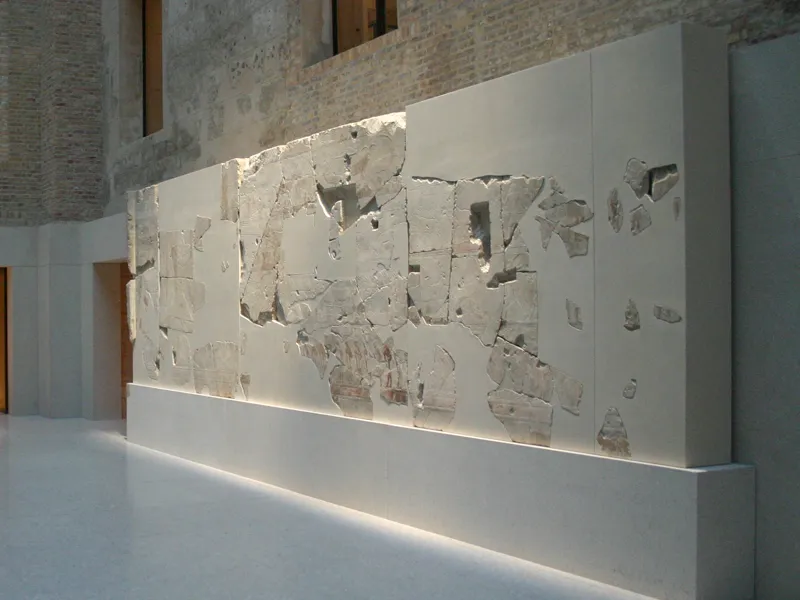 Tempelreliefs – Neues Museum Berlin - Foto vom Jagdrelief im Neuen Museum Berlin
