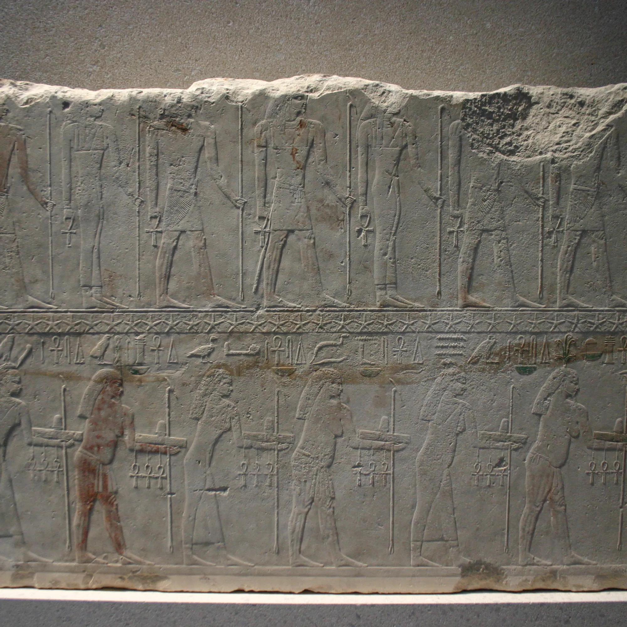 Tempelreliefs – Neues Museum Berlin - Foto vom Relief Nilgötter aus dem Neuen Museum Berlin